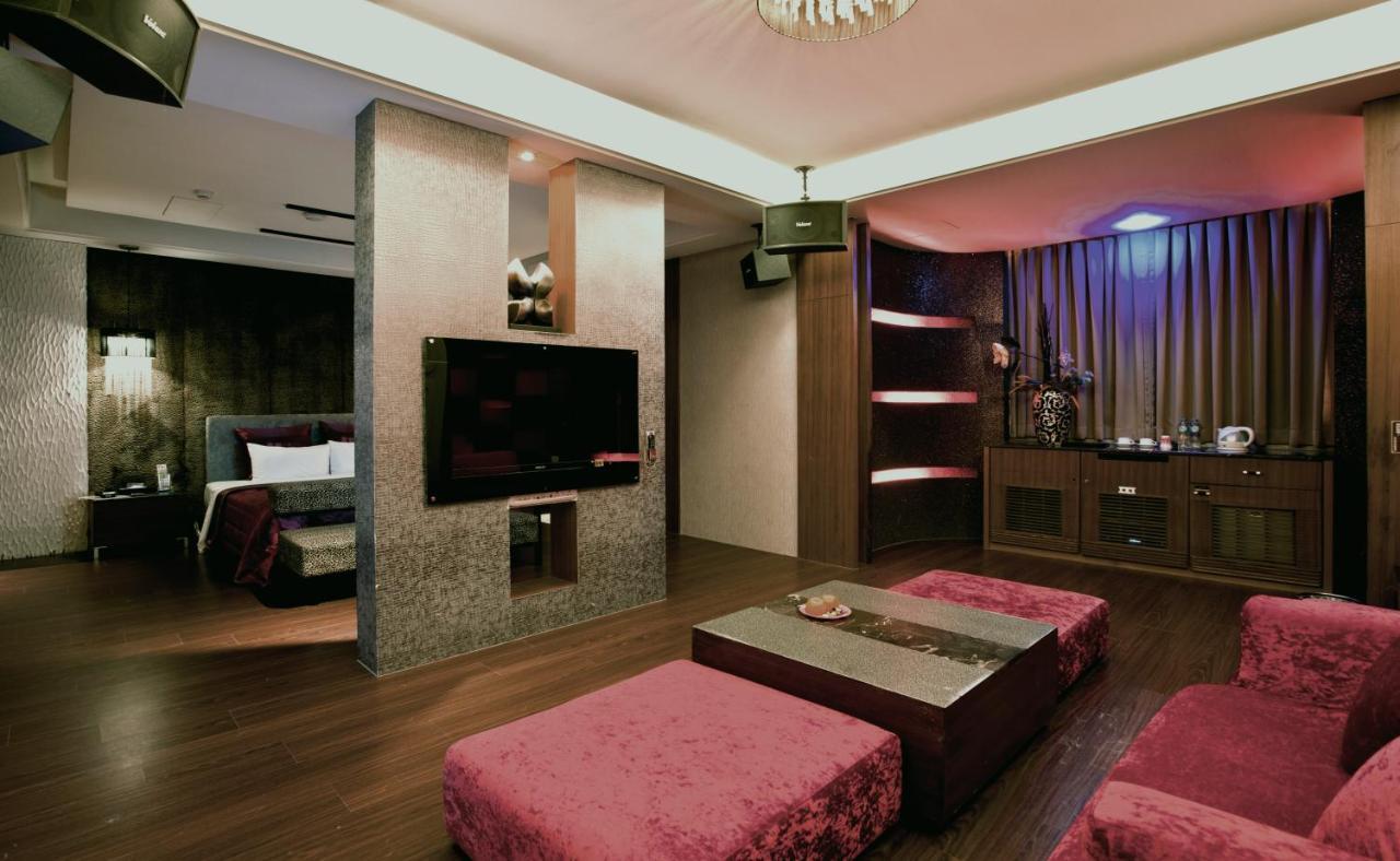 Gold Sand Motel Shulin Buitenkant foto